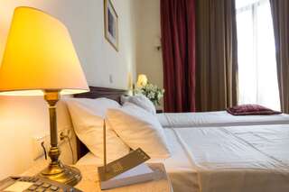 Отель Hotel Venezia by Zeus International Бухарест Стандартный двухместный номер с 2 отдельными кроватями-2